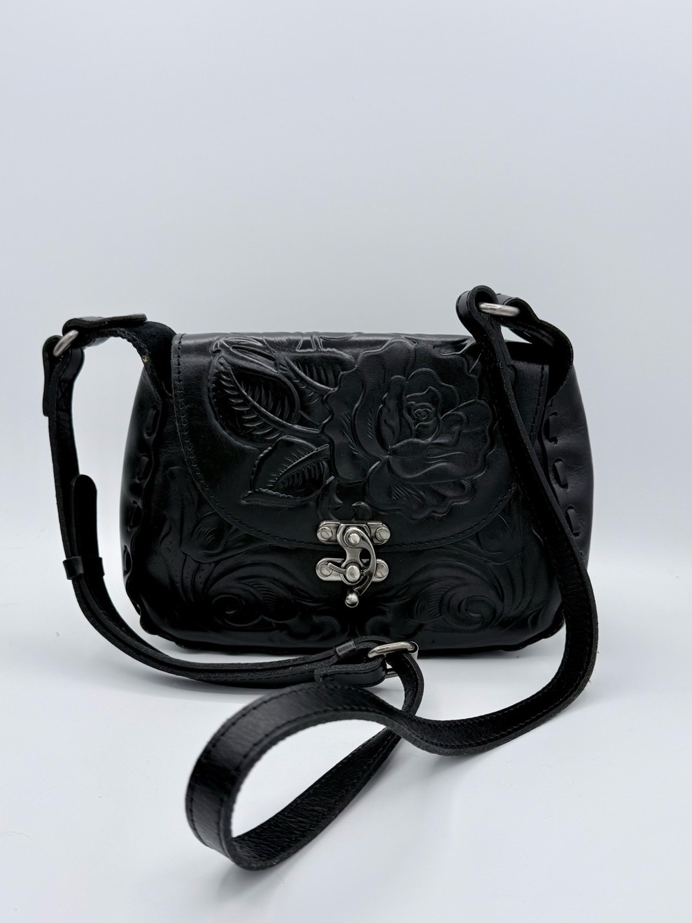 Patricia Nash Black Tooled Leather Crossbody Bag Rose Floral Whipstitch